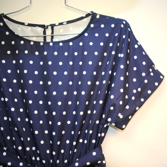 Navy polka dot JUMPSUIT Sz L-XL dressy & flowy, elastic waist, matching belt - Picture 4 of 6
